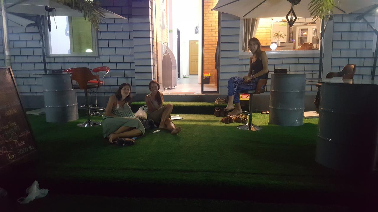 ניאונגשווה Abc Hostel (Adults Only) מראה חיצוני תמונה