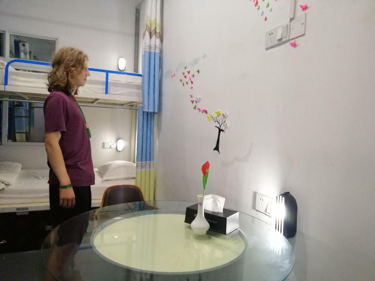 ניאונגשווה Abc Hostel (Adults Only) מראה חיצוני תמונה