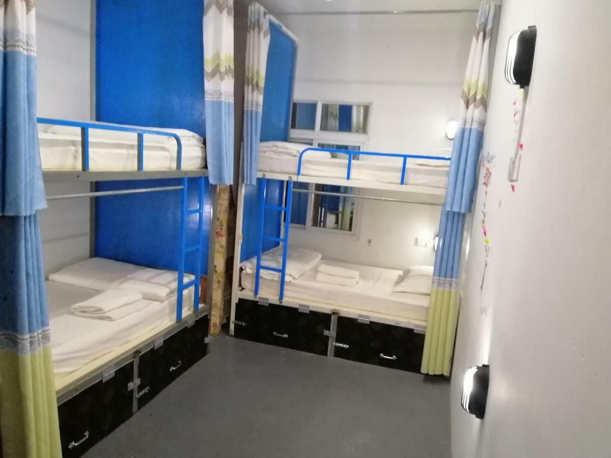 ניאונגשווה Abc Hostel (Adults Only) מראה חיצוני תמונה