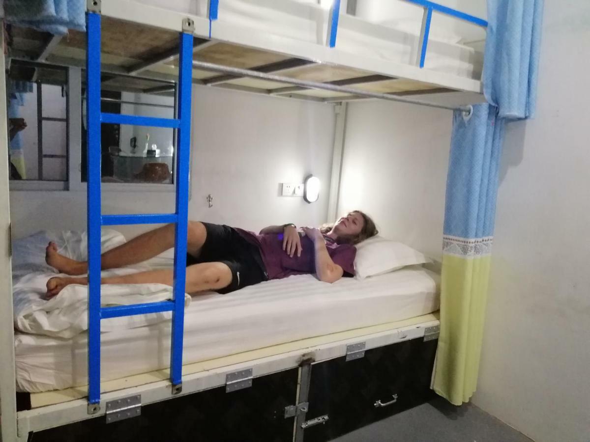 ניאונגשווה Abc Hostel (Adults Only) מראה חיצוני תמונה