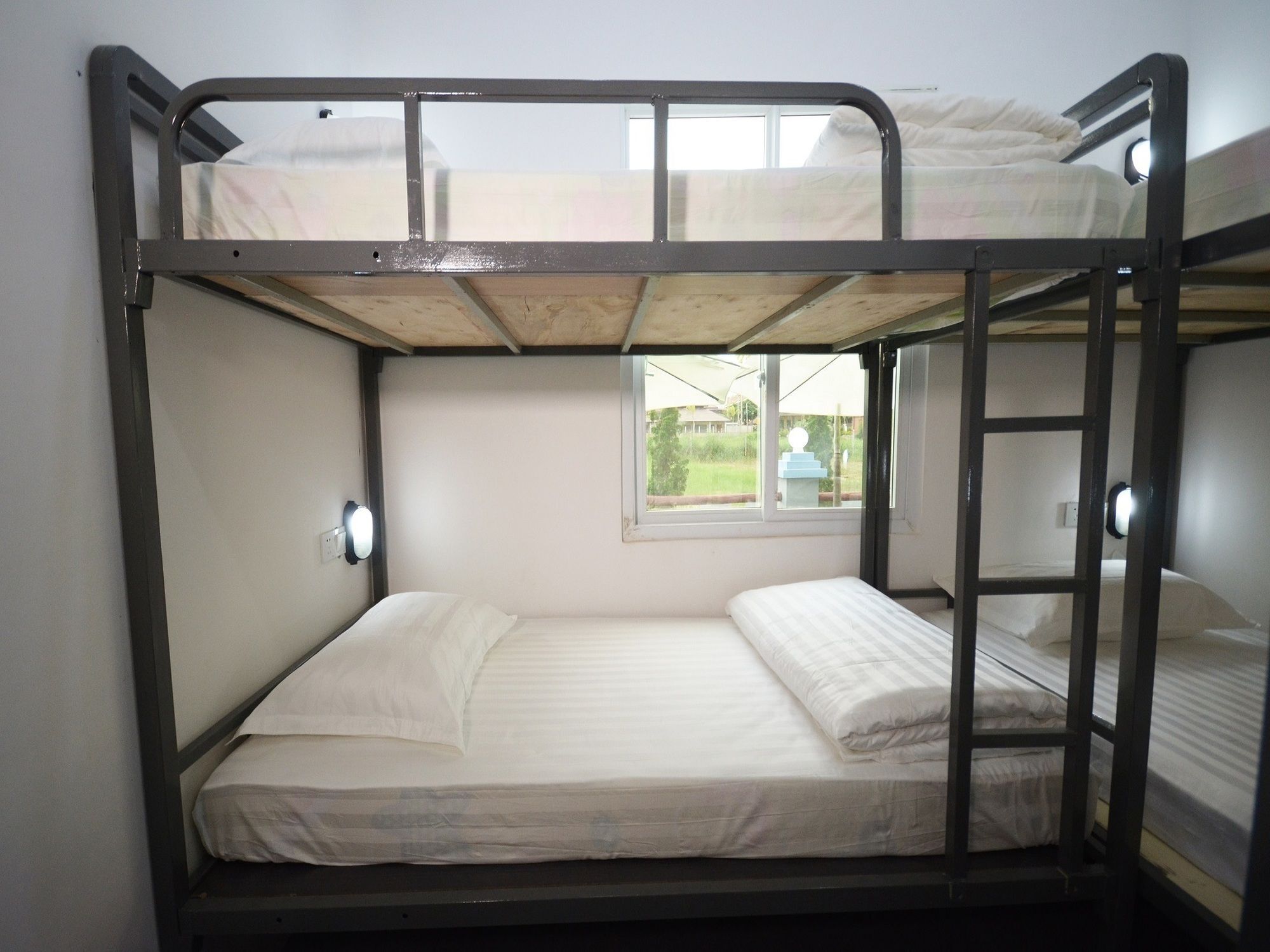 ניאונגשווה Abc Hostel (Adults Only) מראה חיצוני תמונה